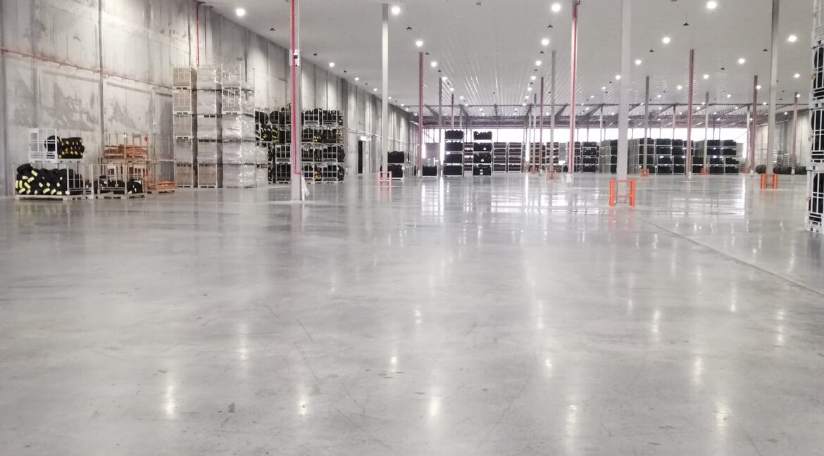 Grade A multi-tenant Warehouse For Rent in Seksyen 22, Shah Alam